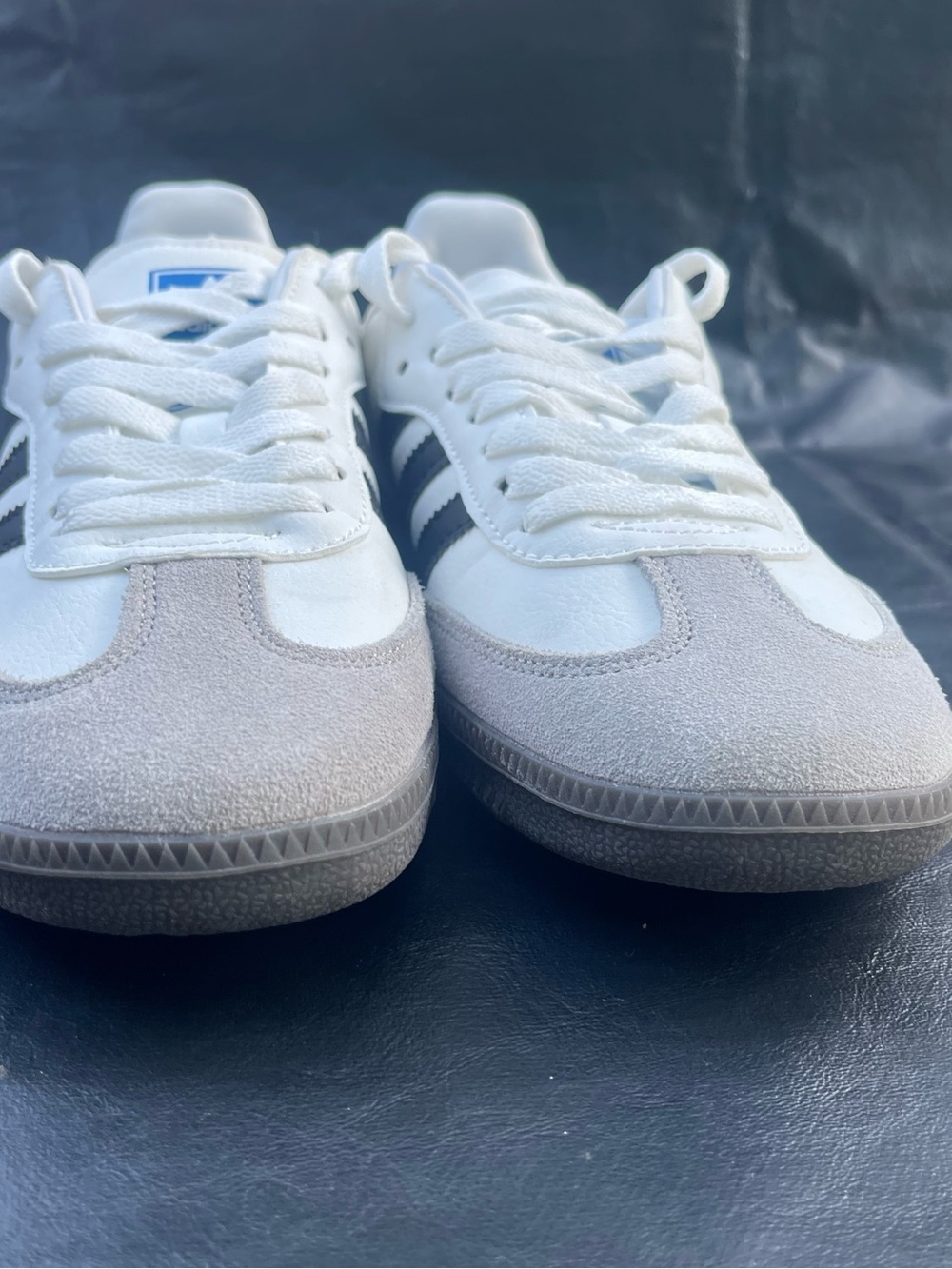 Adidas Samba Men’s White & Black Classic Sneakers 7 - Picture 3 of 8